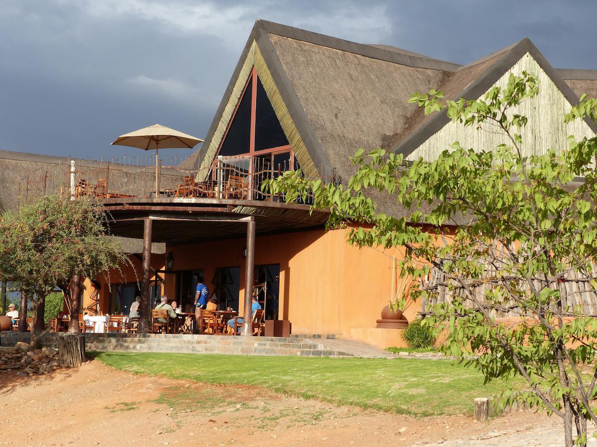 Opuwo Country Lodge Exterior foto